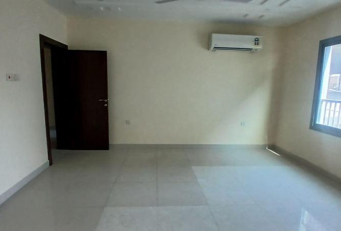 1002707 - Property Image 2