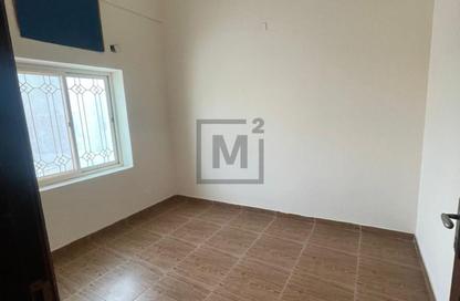 Apartment - 2 Bedrooms - 1 Bathroom for rent in Salihiya - Manama - Capital Governorate