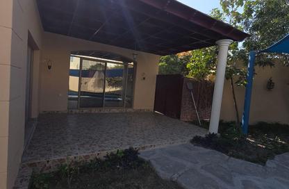 Villa - 4 Bedrooms - 4 Bathrooms for rent in Janabiya - Northern Governorate