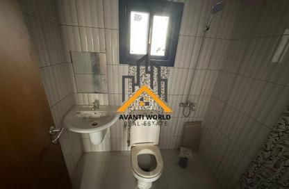 Apartment - 5 Bedrooms - 2 Bathrooms for rent in Hidd - Muharraq Governorate
