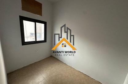 Apartment - 5 Bedrooms - 2 Bathrooms for rent in Hidd - Muharraq Governorate