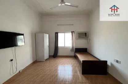 Apartment - Studio - 1 Bathroom for rent in Ras Rumman - Manama - Capital Governorate