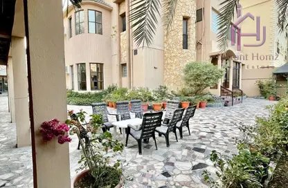 Villa - 5 Bedrooms - 6 Bathrooms for sale in Alhajiyat - Riffa - Southern Governorate