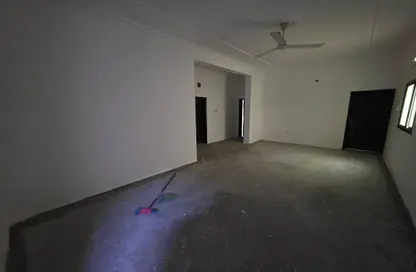 Apartment - 2 Bedrooms - 2 Bathrooms for rent in Sitra - Central Governorate