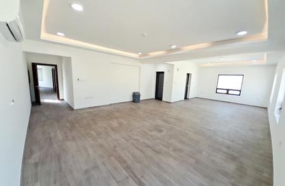 Office Space - Studio - 1 Bathroom for rent in Seef - Capital Governorate