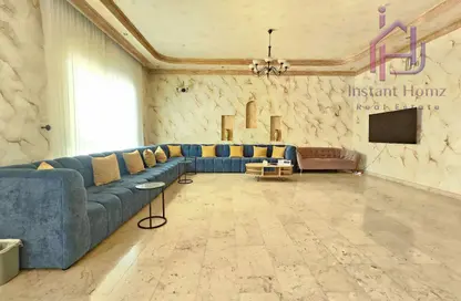 Villa - 4 Bedrooms - 5 Bathrooms for rent in Janabiya - Northern Governorate