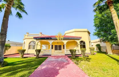 Villa - 4 Bedrooms - 4 Bathrooms for rent in Janabiya - Northern Governorate