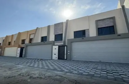 Villa - 4 Bedrooms - 6 Bathrooms for sale in Muharraq - Muharraq Governorate