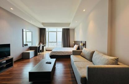Apartment - Studio - 1 for rent in Sanabis - Manama - Capital Governorate