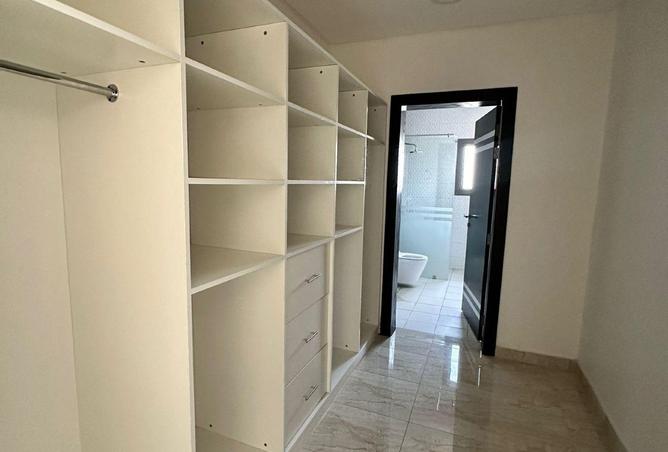 54178401 - Property Image 2