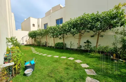 فيلا - 4 غرف نوم - 6 حمامات للبيع في ديار المحرق - المحرق