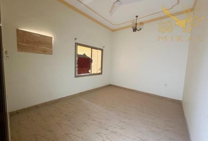 982971 - Property Image 3