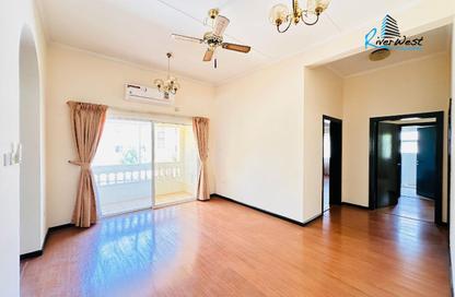 Apartment - 3 Bedrooms - 4 Bathrooms for rent in Um Al Hasam - Manama - Capital Governorate