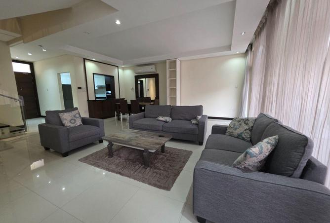 52249436 - Property Main Image