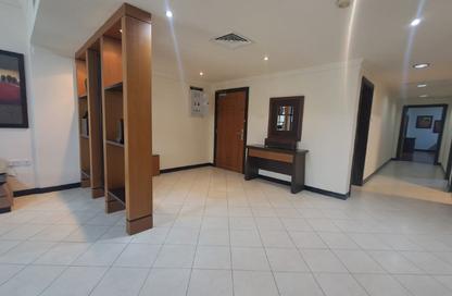 Apartment - 2 - 3 for rent in Al Juffair - Capital Governorate