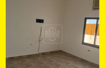 Villa - 2 Bedrooms - 1 Bathroom for sale in Sanabis - Manama - Capital Governorate