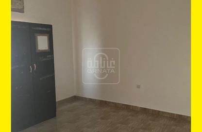 Villa - 2 Bedrooms - 1 Bathroom for sale in Sanabis - Manama - Capital Governorate