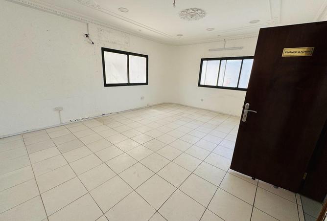 54370563 - Property Image 3