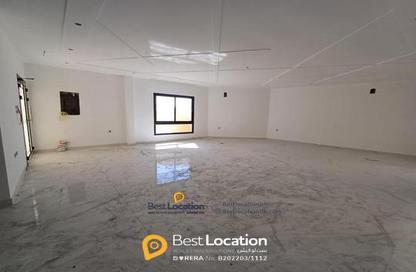 Villa - 4 Bedrooms - 5 Bathrooms for sale in Arad - Muharraq Governorate