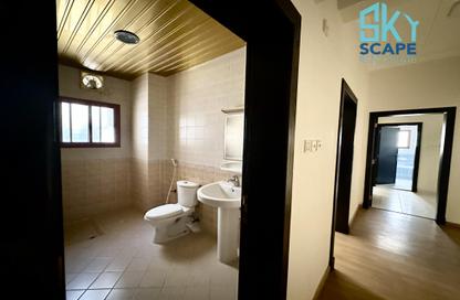Office Space - Studio - 4 Bathrooms for rent in Gufool - Manama - Capital Governorate