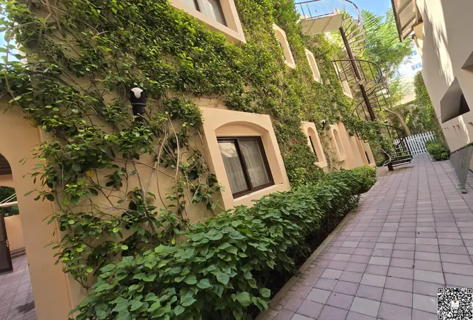 56009381 - Property Image 2