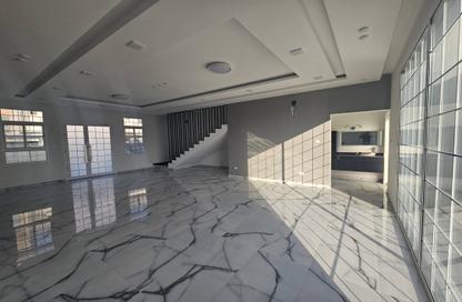 Villa - 4 - 5 for sale in Saar - Northern Governorate