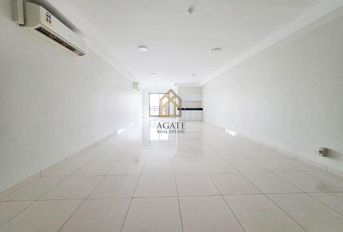 984299 - Property Main Image