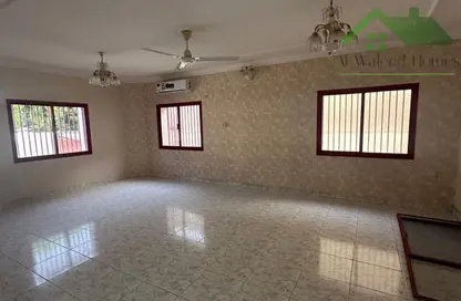 Villa - 4 Bedrooms - 5 Bathrooms for rent in Alhajiyat - Riffa - Southern Governorate