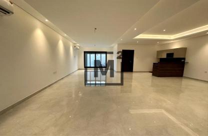 Villa - 4 Bedrooms - 5 Bathrooms for rent in Busaiteen - Muharraq Governorate Villa - 4 Bedrooms - 5 Bathrooms for rent in Busaiteen - Muharraq Governorate
