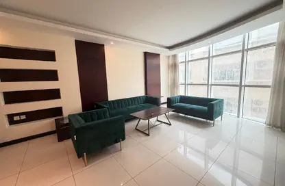 Apartment - 2 Bedrooms - 2 Bathrooms for rent in Al Juffair - Capital Governorate