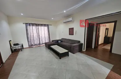Apartment - 2 Bedrooms - 2 Bathrooms for rent in Zinj - Manama - Capital Governorate