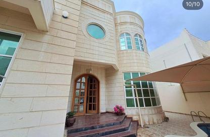 Villa - 5 Bedrooms - 6 Bathrooms for rent in Galali - Muharraq Governorate