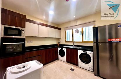 Apartment - 2 Bedrooms - 2 Bathrooms for rent in Al Juffair - Capital Governorate
