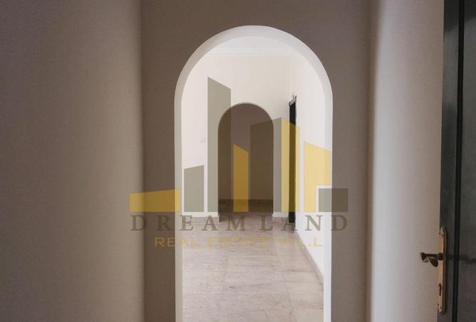 51174231 - Property Image 2