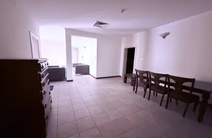 Apartment - 2 Bedrooms - 2 Bathrooms for rent in Mahooz - Manama - Capital Governorate