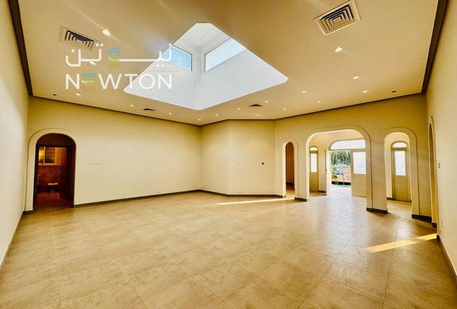 55716159 - Property Image 2