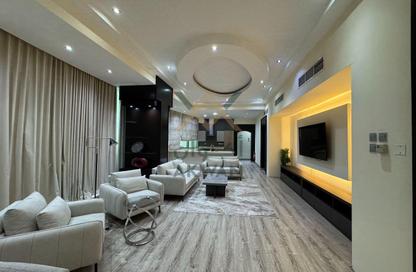Apartment - 3 Bedrooms - 3 Bathrooms for rent in Al Juffair - Capital Governorate