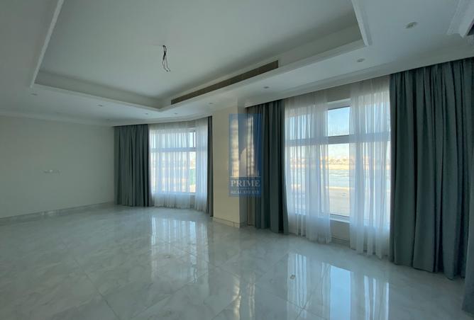 54858898 - صورة العقار 2