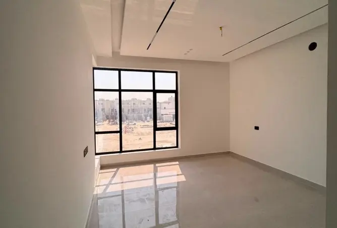 58203696 - Property Image 2