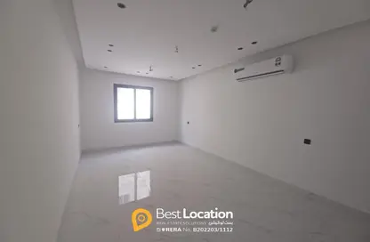 شقة - 5 غرف نوم - 4 حمامات للبيع في البحير - الرفاع - المحافظة الجنوبية