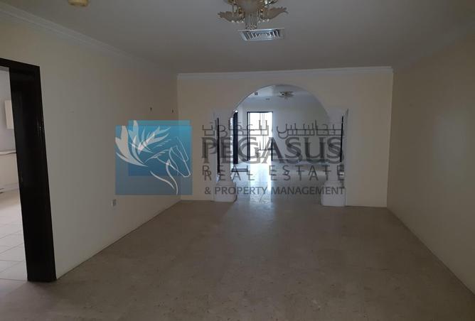 56827745 - Property Image 3