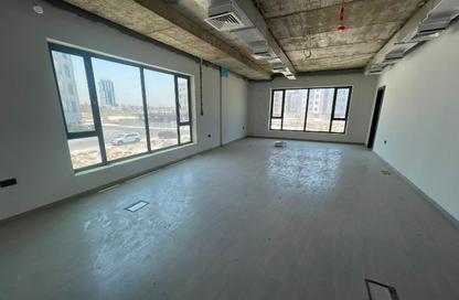 Office Space - Studio - 3 Bathrooms for rent in Seef - Capital Governorate