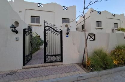 Villa - 4 Bedrooms - 5 Bathrooms for rent in Saar - Northern Governorate