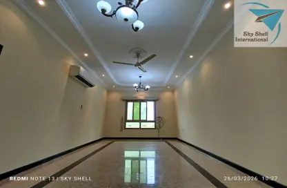 Apartment - 2 Bedrooms - 3 Bathrooms for rent in Al Burhama - Manama - Capital Governorate
