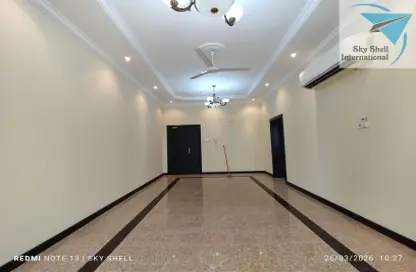 Apartment - 2 Bedrooms - 3 Bathrooms for rent in Al Burhama - Manama - Capital Governorate