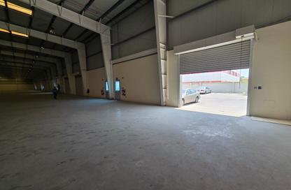 Warehouse - Studio - 1 Bathroom for rent in Hidd - Muharraq Governorate