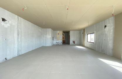 Show Room - Studio - 5 Bathrooms for rent in Sitra - Central Governorate