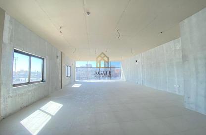 Show Room - Studio - 5 Bathrooms for rent in Sitra - Central Governorate