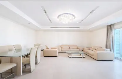 Apartment - 2 Bedrooms - 2 Bathrooms for rent in Al Juffair - Capital Governorate Apartment - 2 Bedrooms - 2 Bathrooms for rent in Al Juffair - Capital Governorate