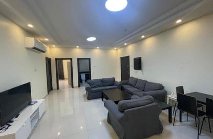 Apartment - 3 Bedrooms - 3 Bathrooms for rent in Al Juffair - Capital Governorate